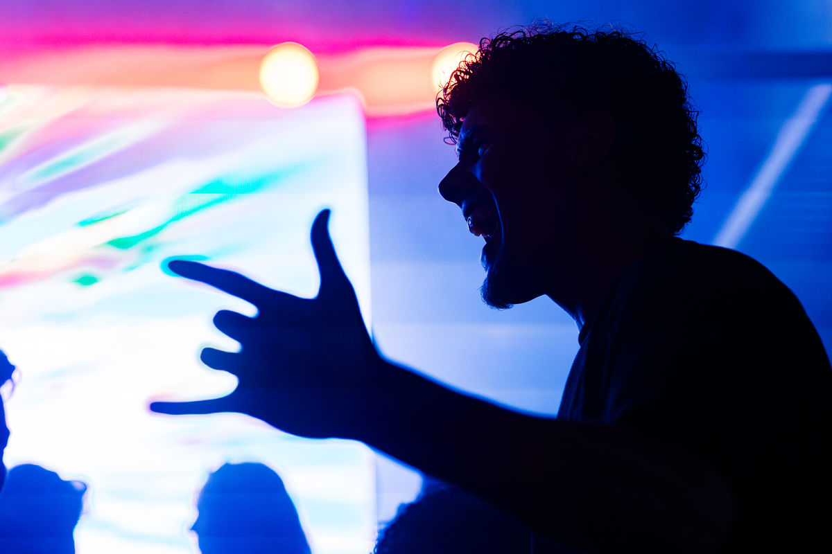 Loading... just a sec